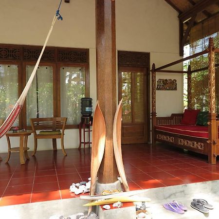 Bali Sandat تيجاكولا المظهر الخارجي الصورة