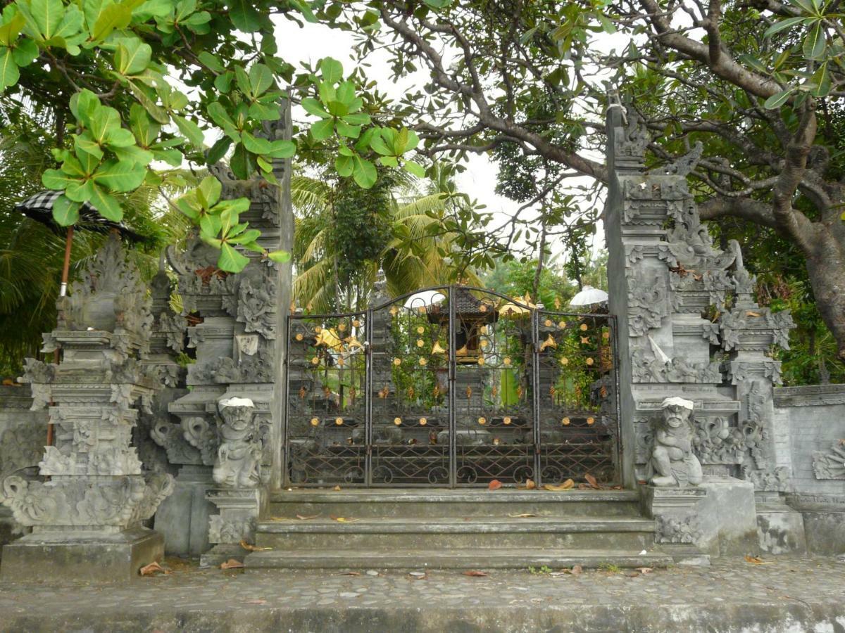 Bali Sandat تيجاكولا المظهر الخارجي الصورة