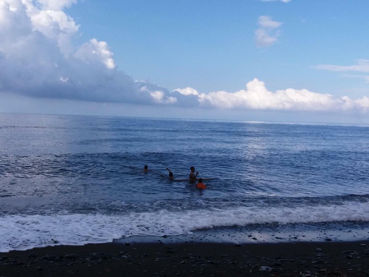 Bali Sandat تيجاكولا المظهر الخارجي الصورة