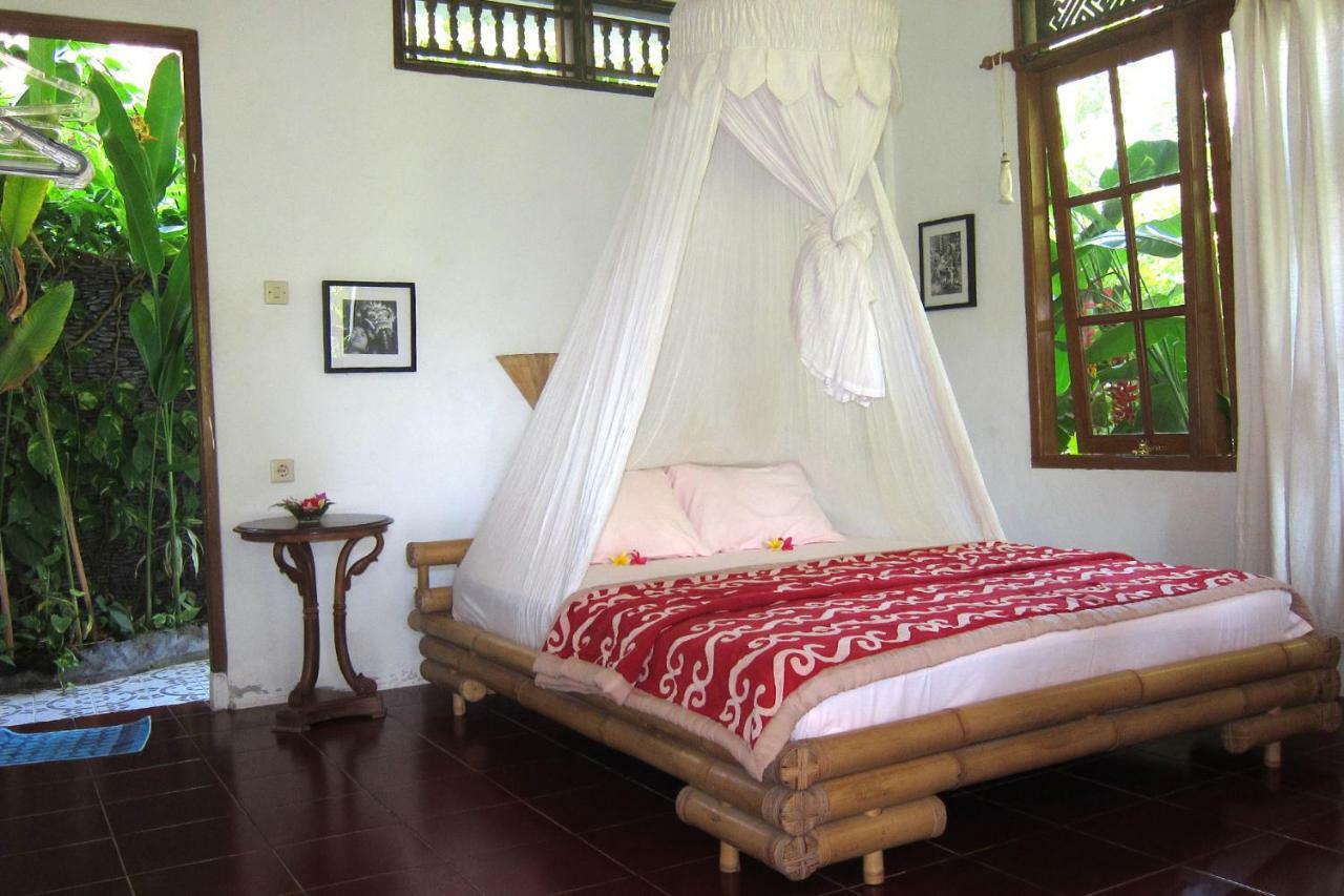 Bali Sandat تيجاكولا المظهر الخارجي الصورة