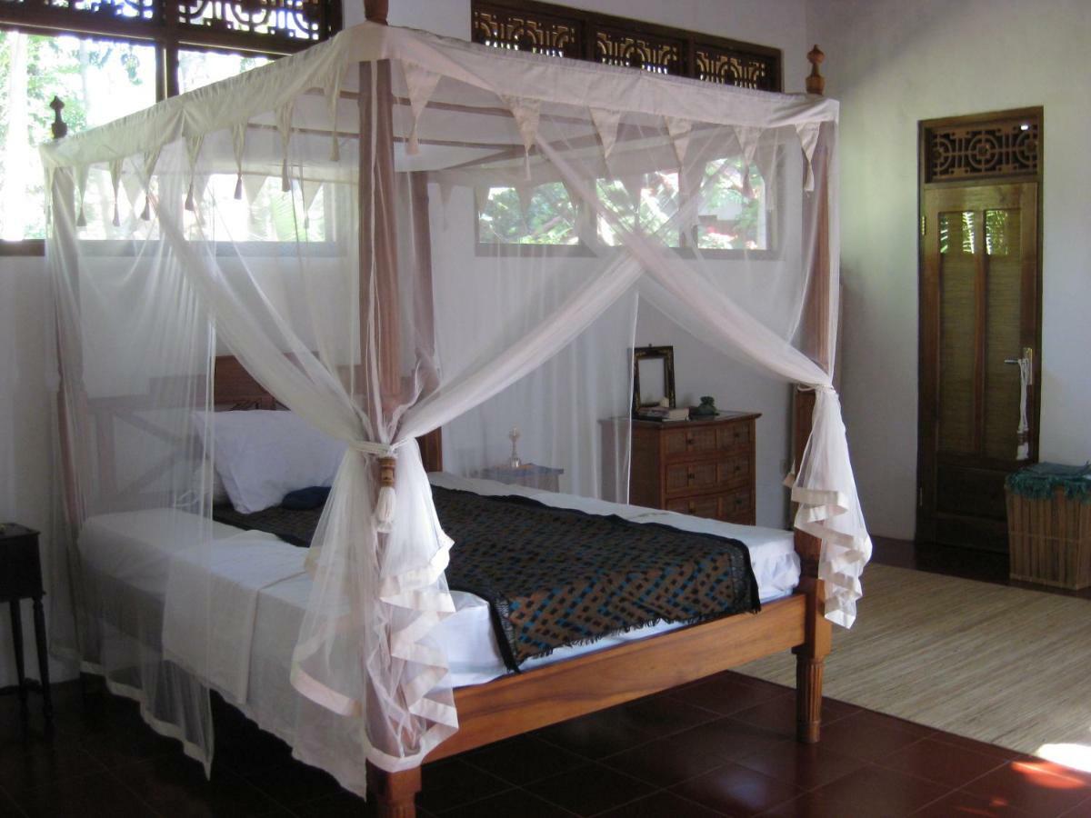 Bali Sandat تيجاكولا المظهر الخارجي الصورة